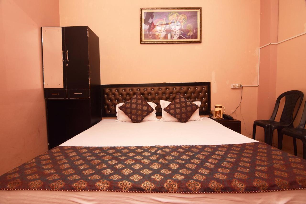 Ds Residency Varanasi-Prime Location-Parking Esterno foto