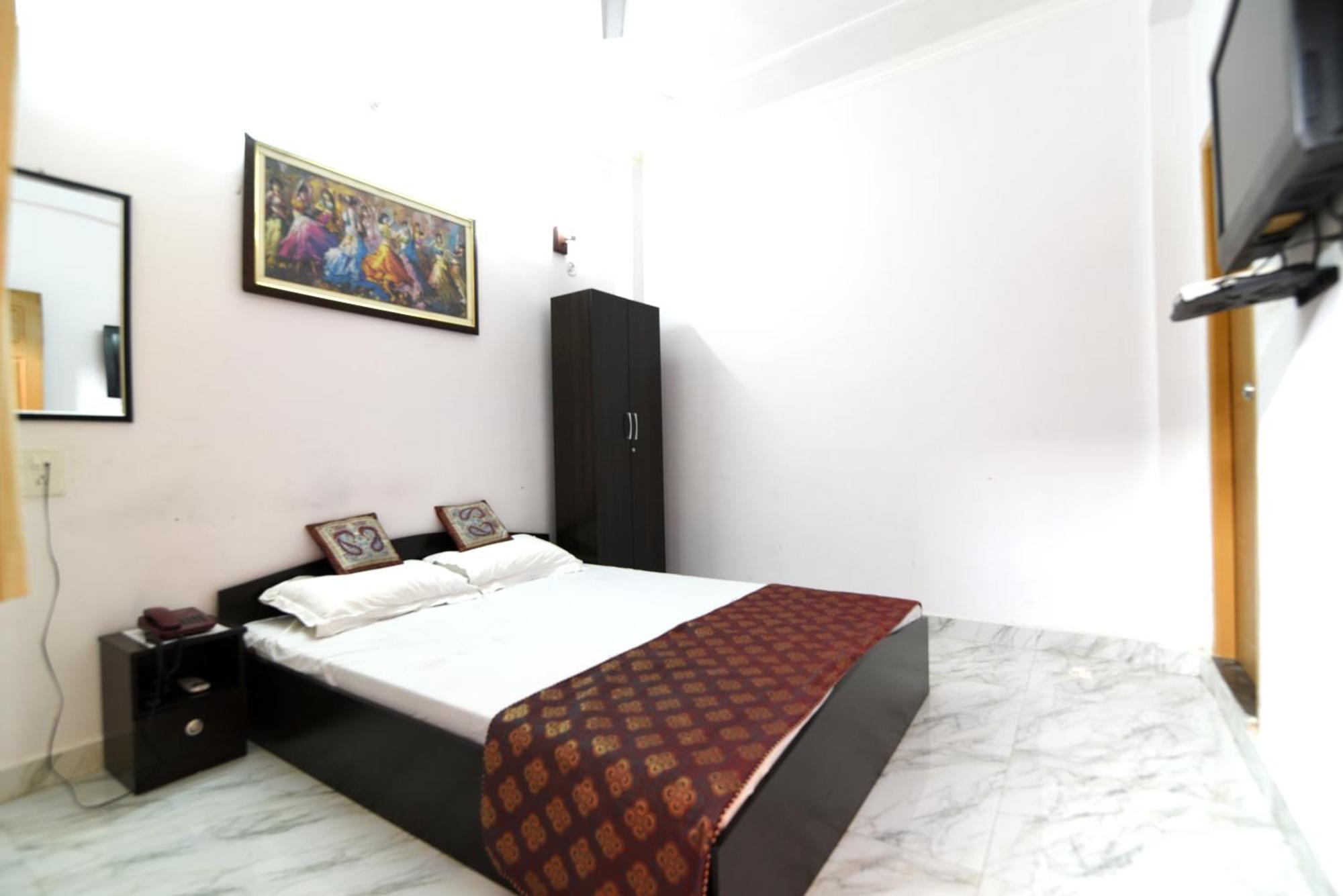 Ds Residency Varanasi-Prime Location-Parking Esterno foto