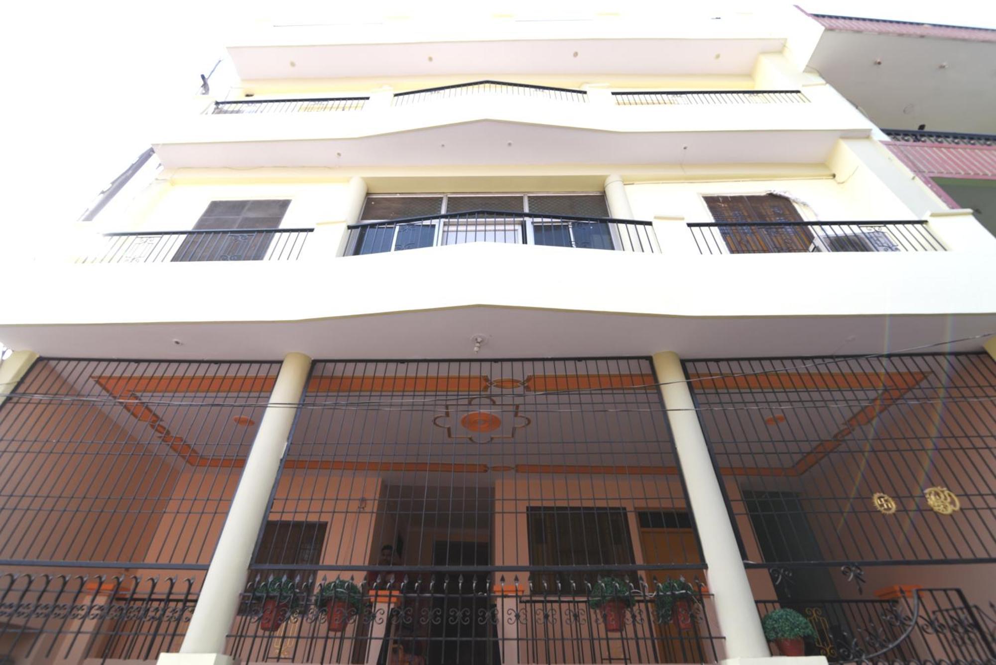 Ds Residency Varanasi-Prime Location-Parking Esterno foto
